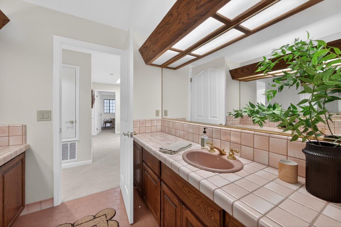 Detail Gallery Image 45 of 73 For 1168 Spring Hill Way, San Jose,  CA 95120 - 5 Beds | 3 Baths