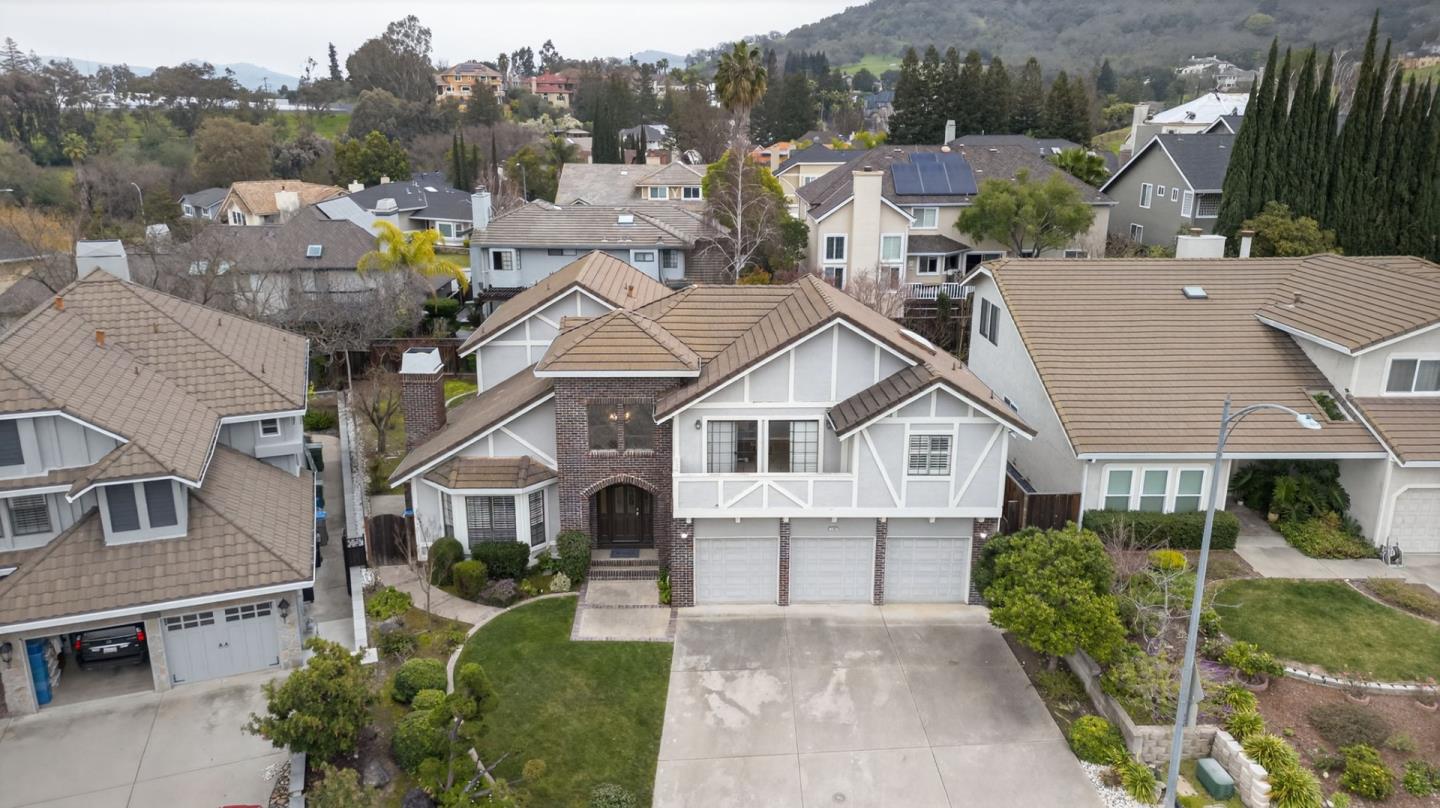 Detail Gallery Image 5 of 73 For 1168 Spring Hill Way, San Jose,  CA 95120 - 5 Beds | 3 Baths