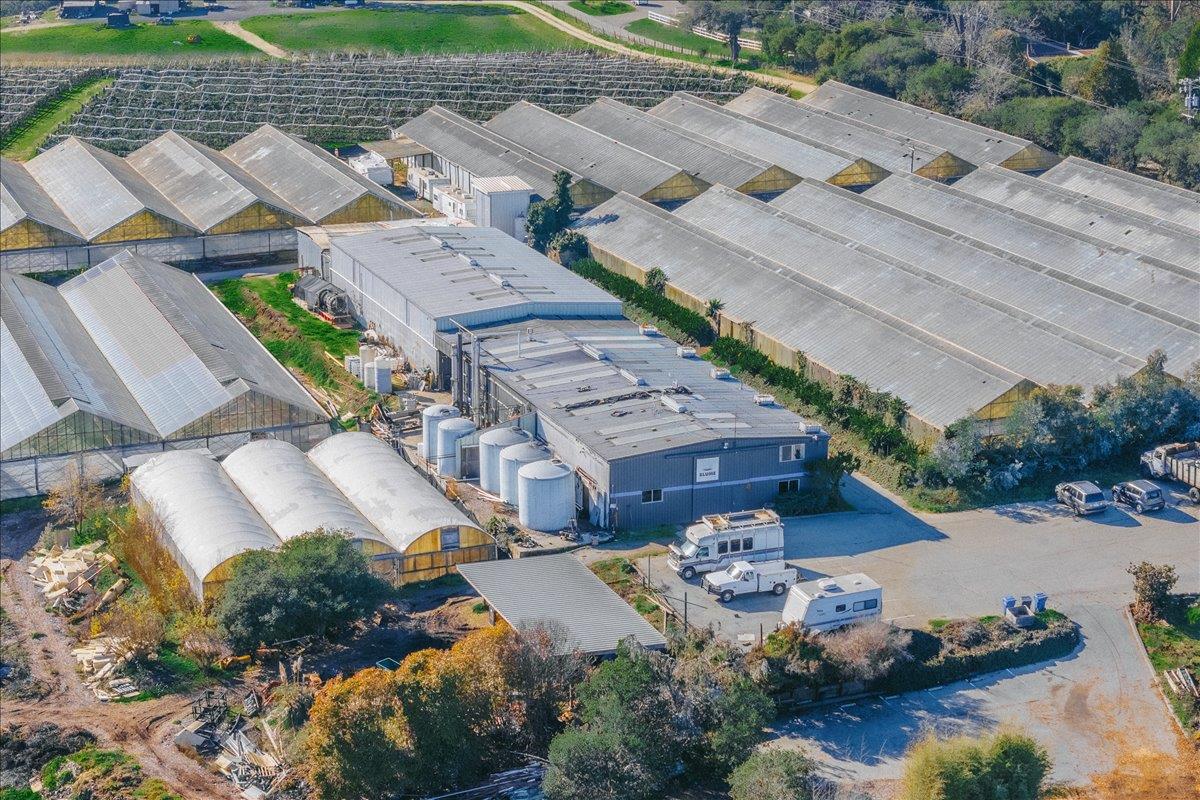 Detail Gallery Image 9 of 66 For 371 Calabasas Rd, Watsonville,  CA 95076 - – Beds | – Baths