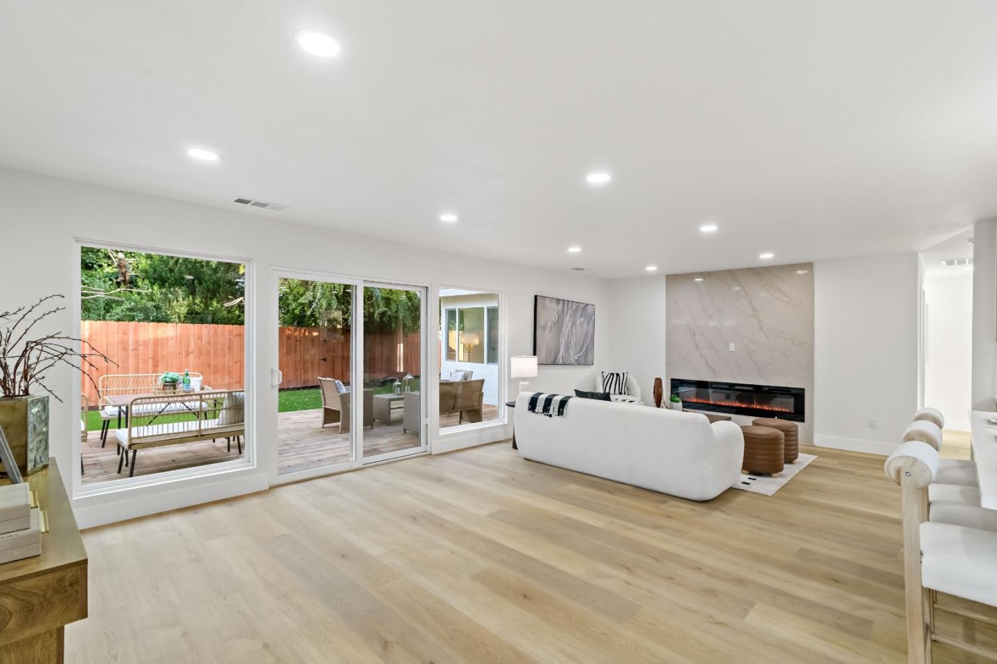 Detail Gallery Image 31 of 66 For 2946 Oxford Ave, Richmond,  CA 94806 - 4 Beds | 2 Baths