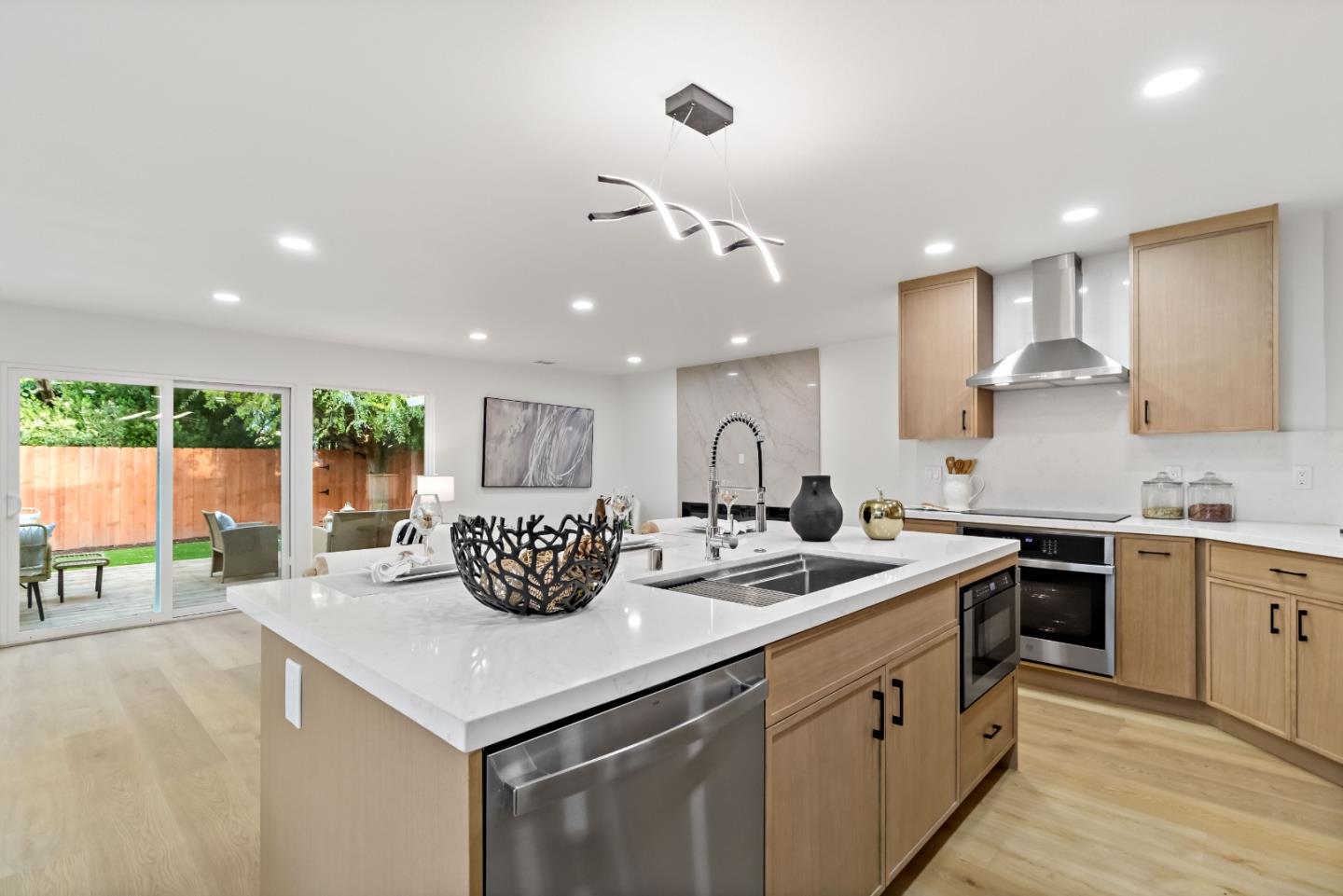 Detail Gallery Image 33 of 66 For 2946 Oxford Ave, Richmond,  CA 94806 - 4 Beds | 2 Baths