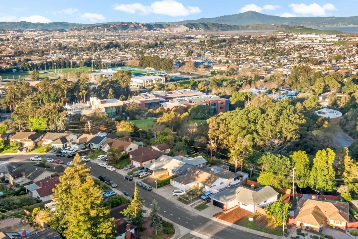 Detail Gallery Image 65 of 66 For 2946 Oxford Ave, Richmond,  CA 94806 - 4 Beds | 2 Baths