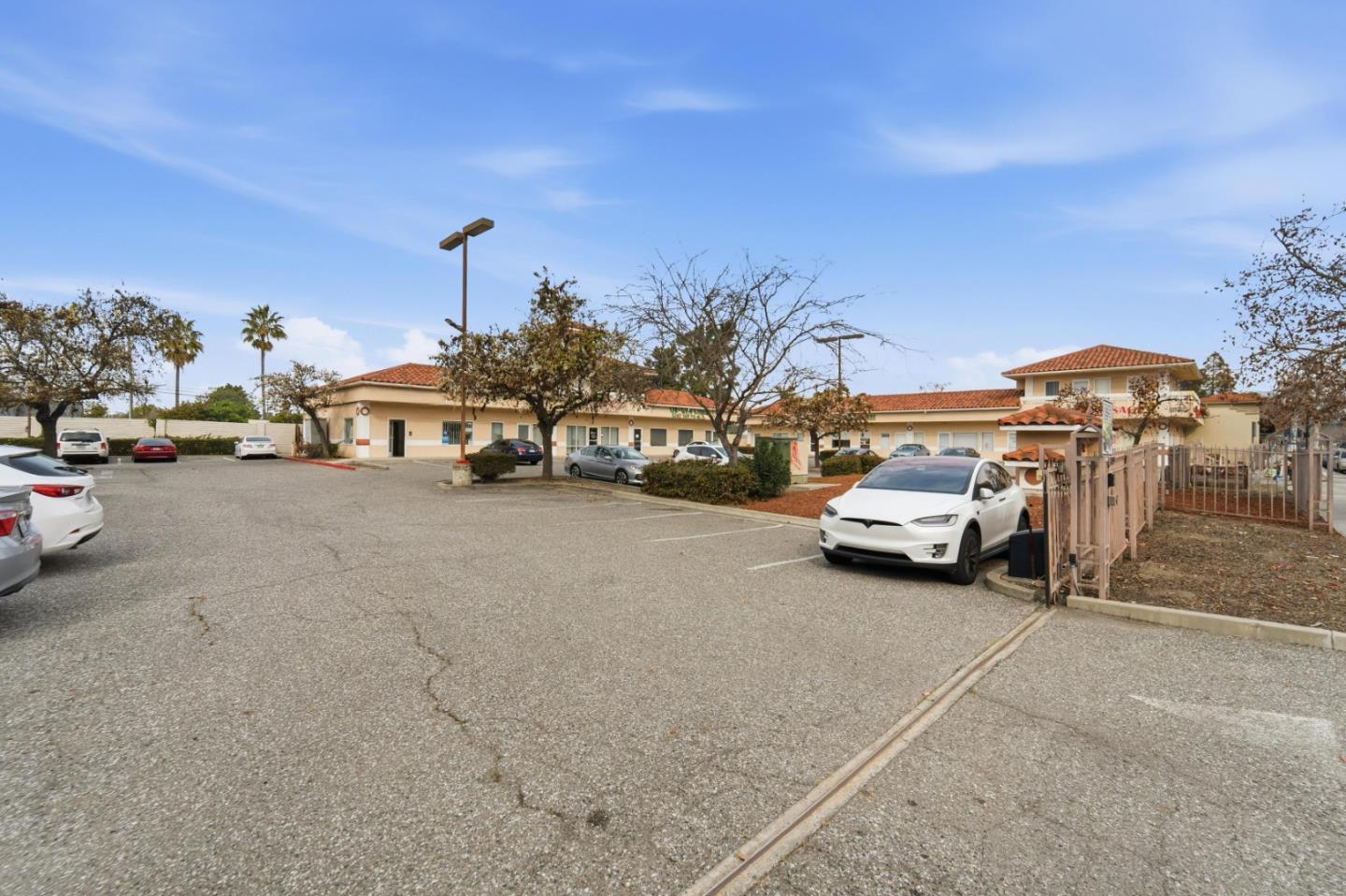 Detail Gallery Image 6 of 21 For 1863 Alum Rock Ave #B,  San Jose,  CA 95116 - – Beds | – Baths