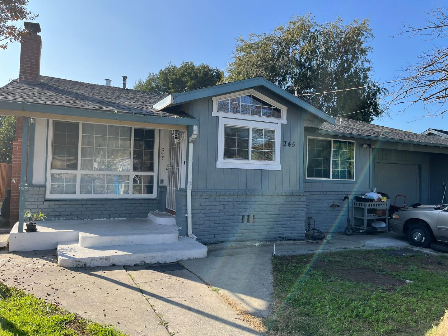 Front Image Thumbnail for ML82032541