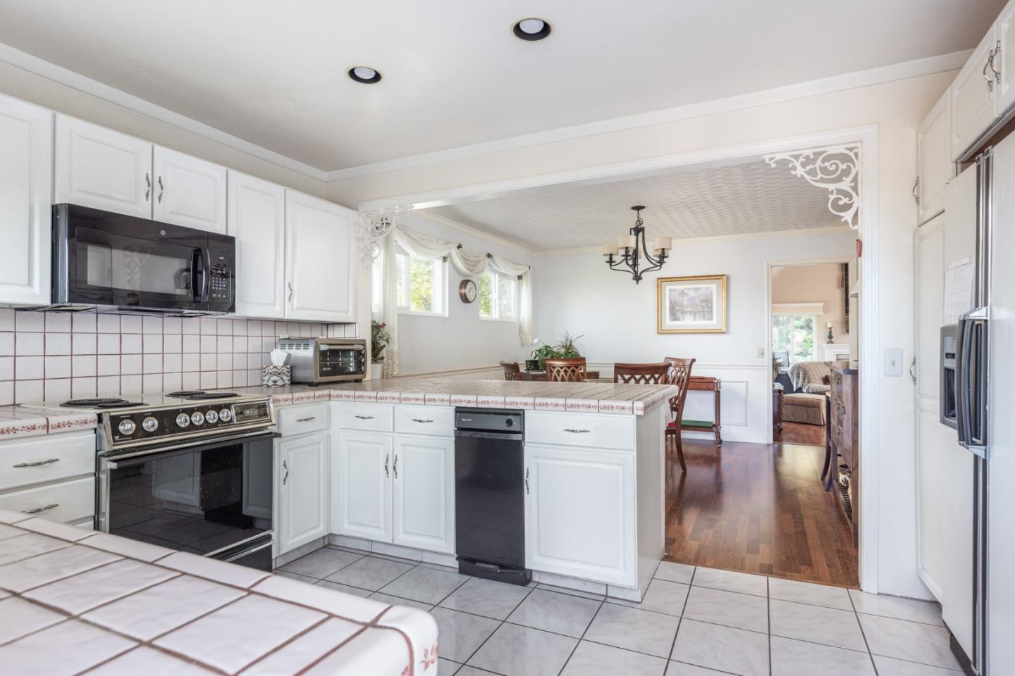 Detail Gallery Image 13 of 30 For 2962 Club Rd, Pebble Beach,  CA 93953 - 4 Beds | 3 Baths