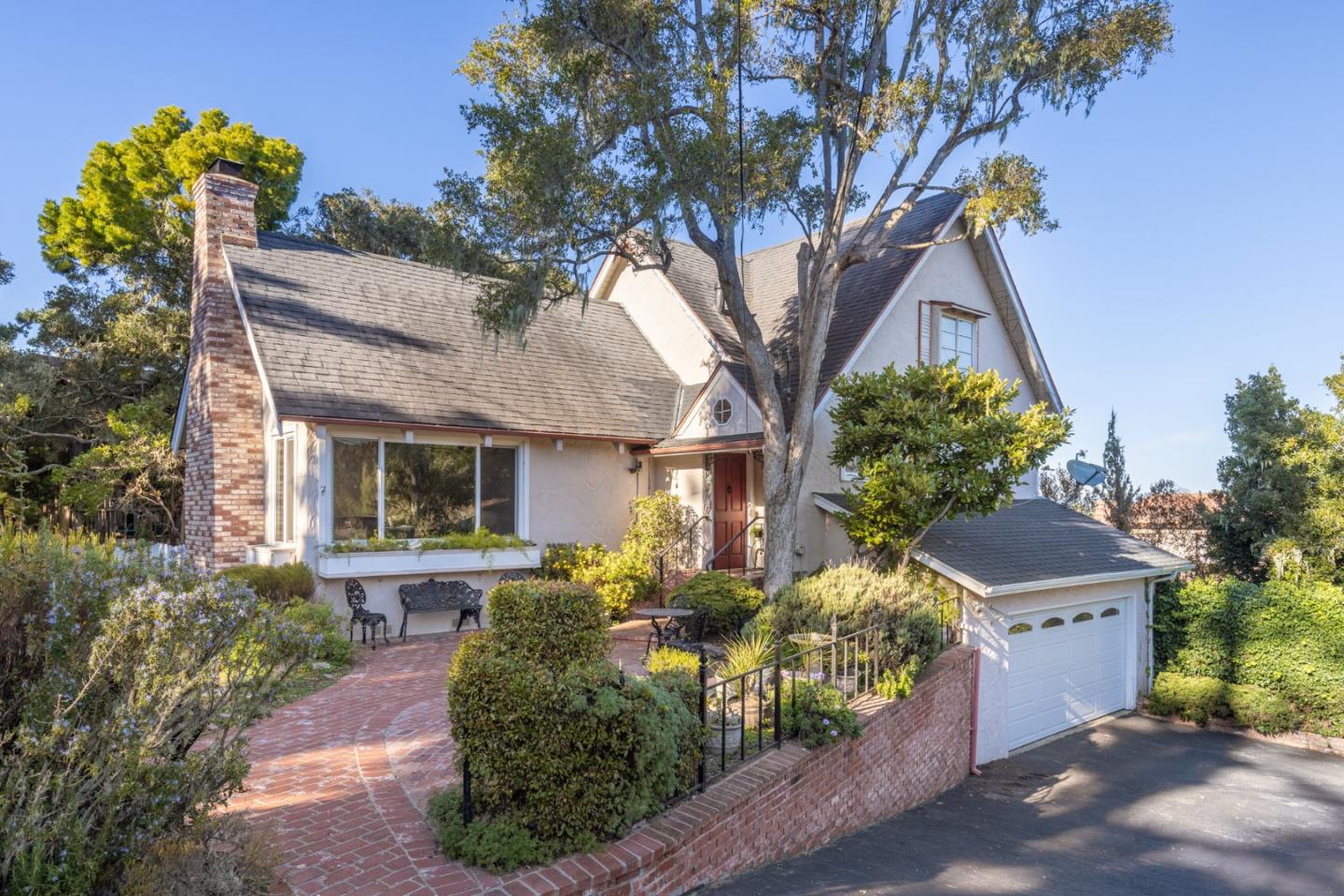 Detail Gallery Image 27 of 30 For 2962 Club Rd, Pebble Beach,  CA 93953 - 4 Beds | 3 Baths