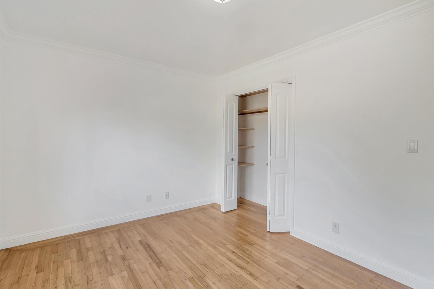 Detail Gallery Image 21 of 44 For 123 Dunsmuir Way, Menlo Park,  CA 94025 - 3 Beds | 2 Baths