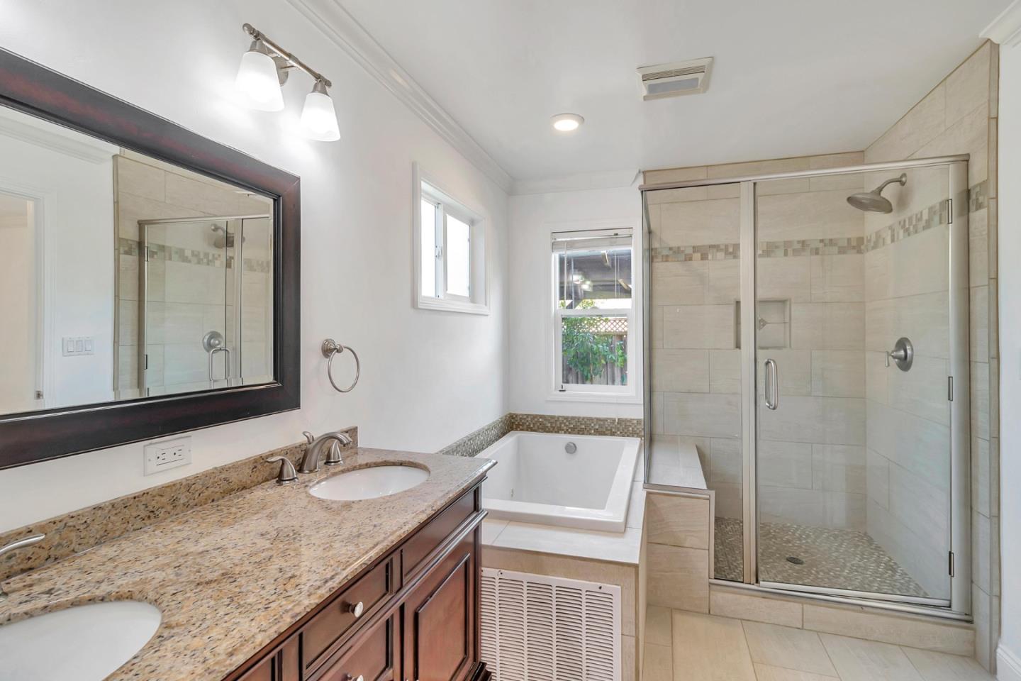 Detail Gallery Image 33 of 44 For 123 Dunsmuir Way, Menlo Park,  CA 94025 - 3 Beds | 2 Baths