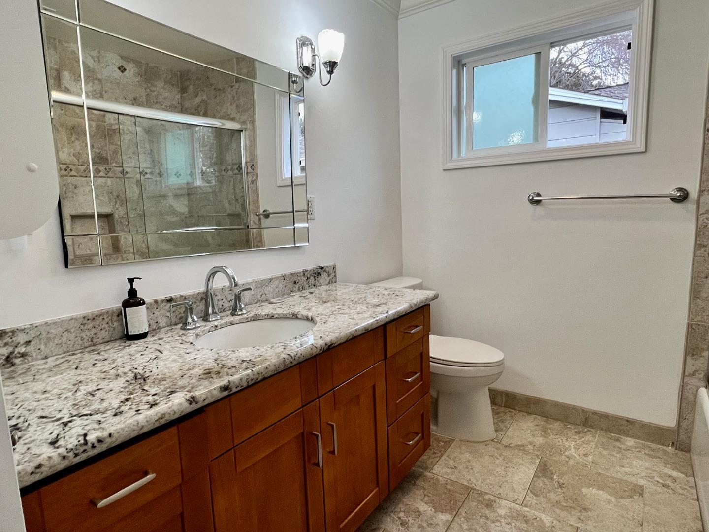 Detail Gallery Image 37 of 44 For 123 Dunsmuir Way, Menlo Park,  CA 94025 - 3 Beds | 2 Baths