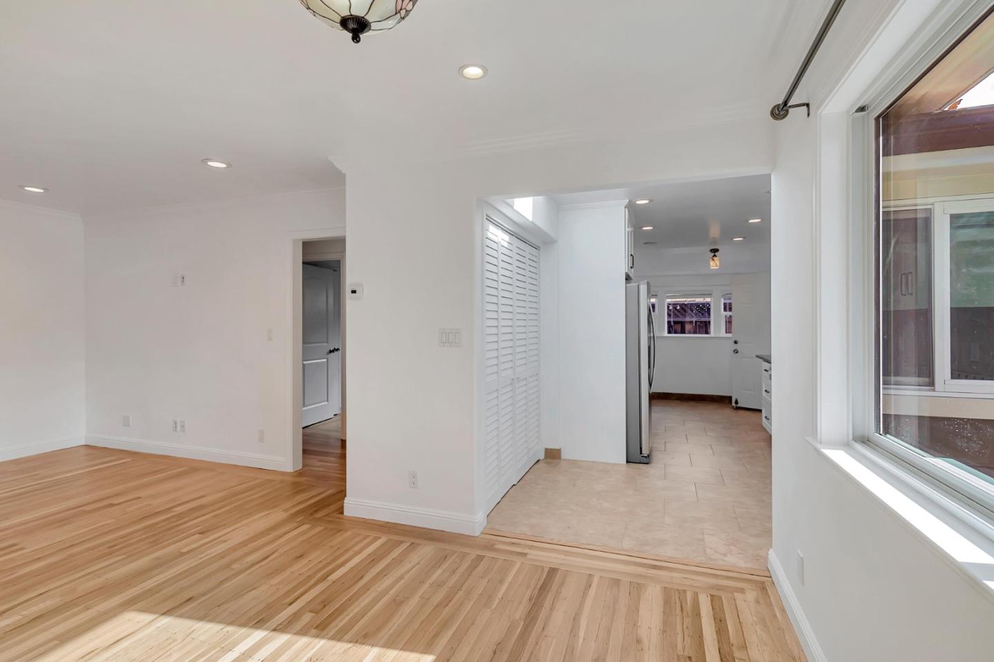 Detail Gallery Image 7 of 44 For 123 Dunsmuir Way, Menlo Park,  CA 94025 - 3 Beds | 2 Baths