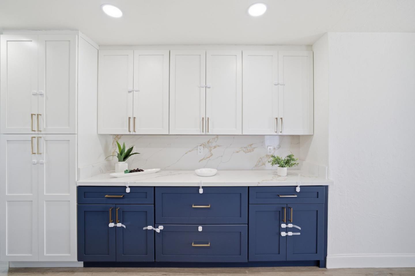 Detail Gallery Image 9 of 27 For 35760 Haley St, Newark,  CA 94560 - 4 Beds | 2 Baths