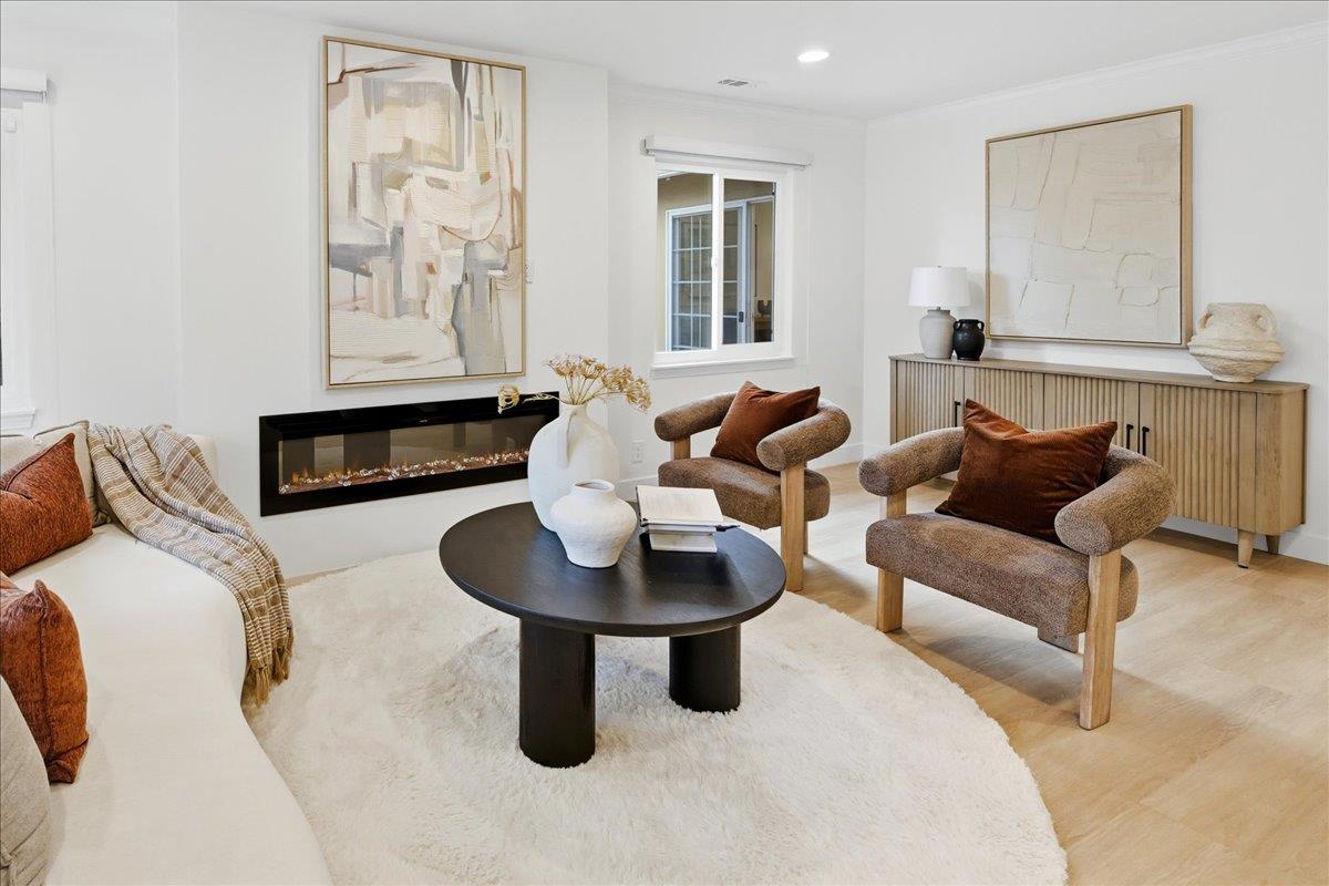Detail Gallery Image 14 of 62 For 1716 Rosemary Ln, Redwood City,  CA 94061 - 4 Beds | 2 Baths