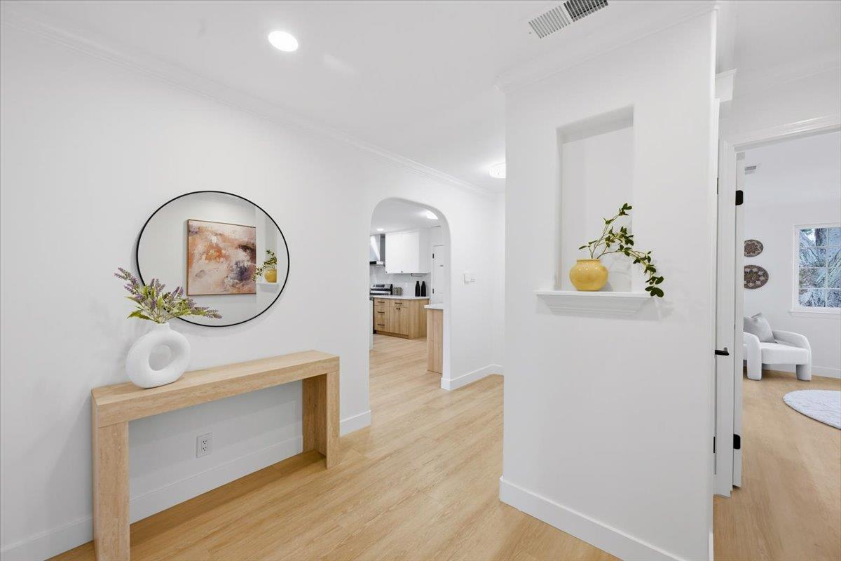 Detail Gallery Image 17 of 62 For 1716 Rosemary Ln, Redwood City,  CA 94061 - 4 Beds | 2 Baths