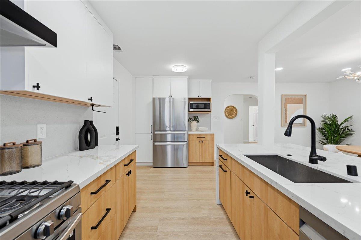 Detail Gallery Image 22 of 62 For 1716 Rosemary Ln, Redwood City,  CA 94061 - 4 Beds | 2 Baths