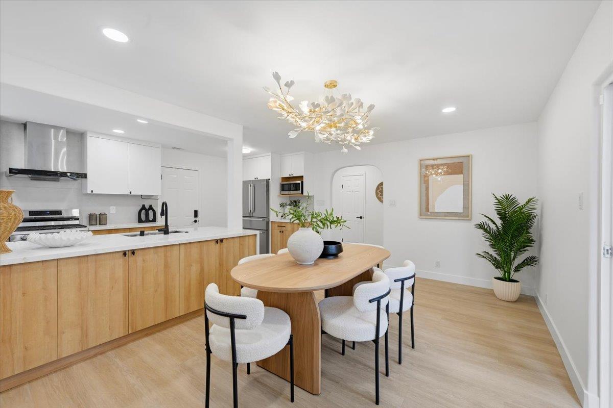 Detail Gallery Image 27 of 62 For 1716 Rosemary Ln, Redwood City,  CA 94061 - 4 Beds | 2 Baths