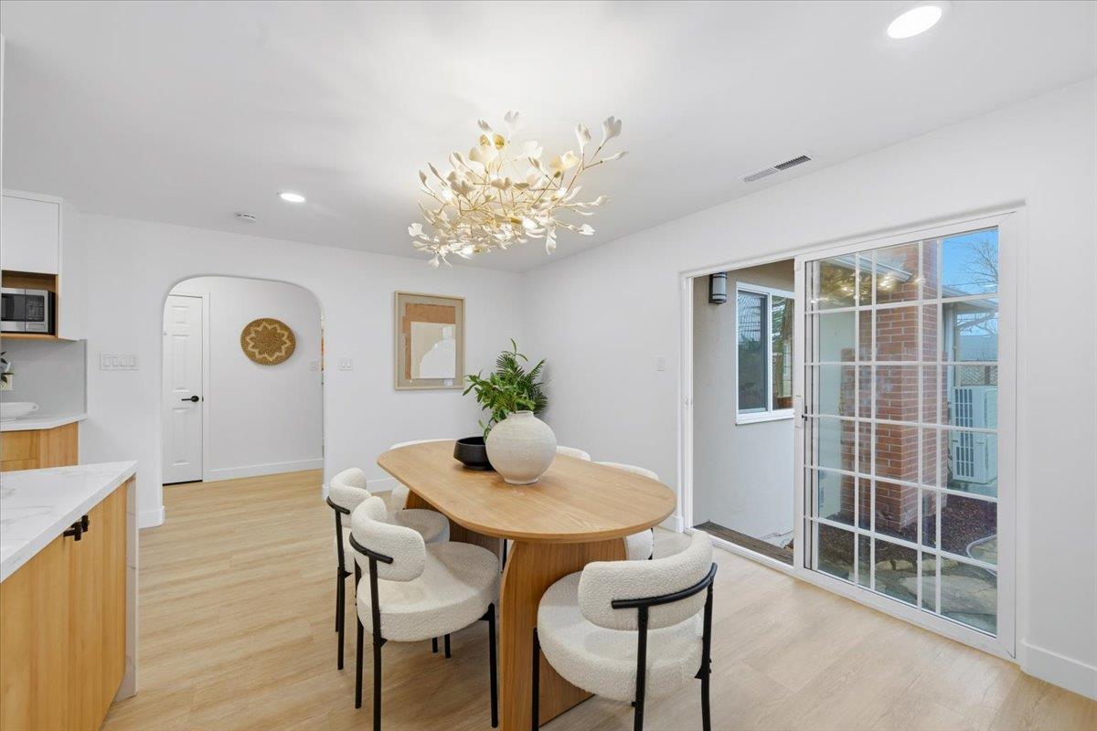 Detail Gallery Image 28 of 62 For 1716 Rosemary Ln, Redwood City,  CA 94061 - 4 Beds | 2 Baths