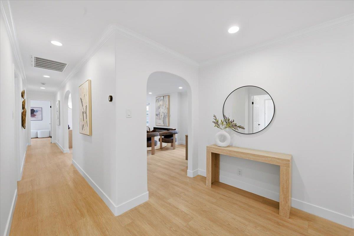 Detail Gallery Image 4 of 62 For 1716 Rosemary Ln, Redwood City,  CA 94061 - 4 Beds | 2 Baths