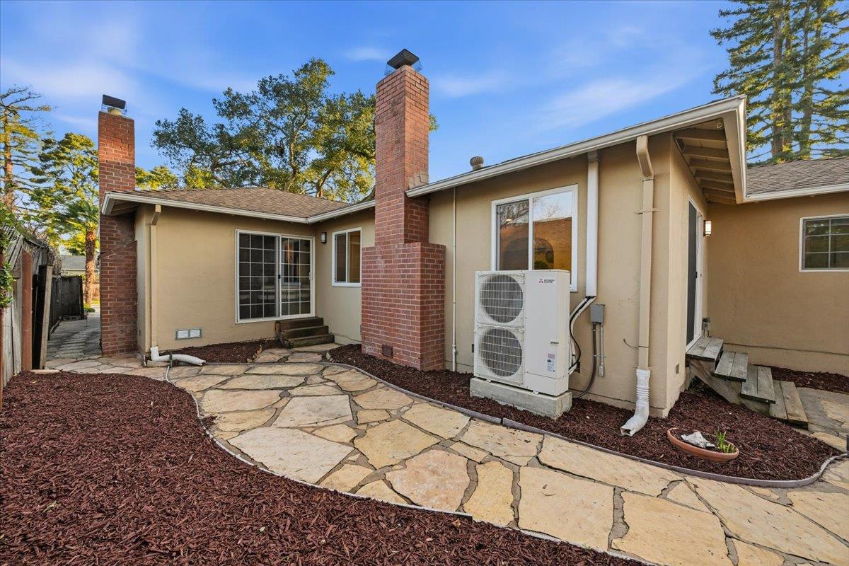 Detail Gallery Image 58 of 62 For 1716 Rosemary Ln, Redwood City,  CA 94061 - 4 Beds | 2 Baths