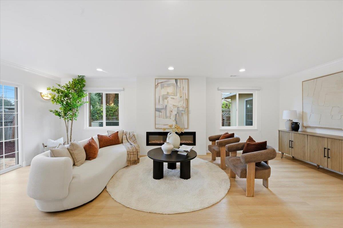 Detail Gallery Image 6 of 62 For 1716 Rosemary Ln, Redwood City,  CA 94061 - 4 Beds | 2 Baths