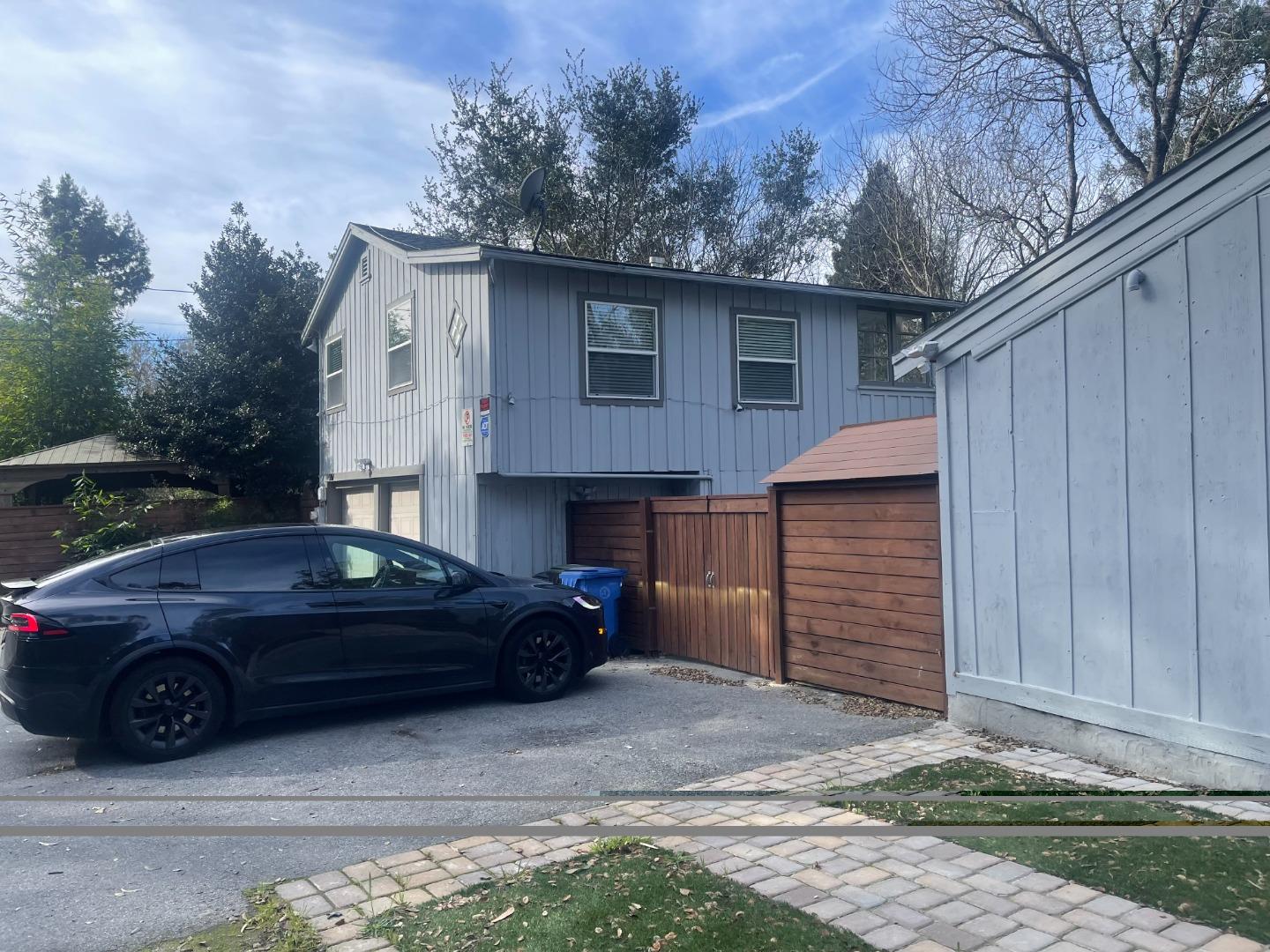 Front Image Thumbnail for ML82032550