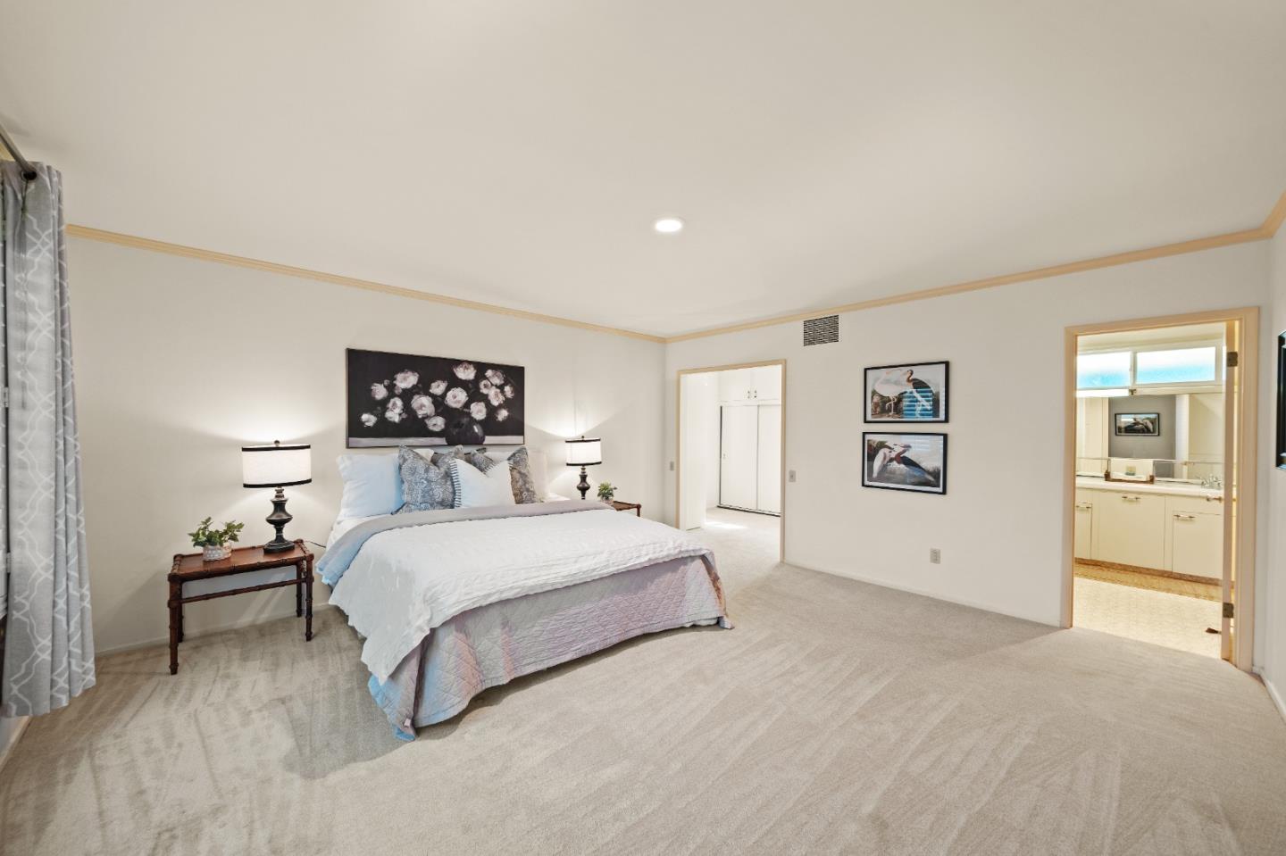 Detail Gallery Image 10 of 19 For 2959 Lake Rd, Pebble Beach,  CA 93953 - 2 Beds | 2 Baths