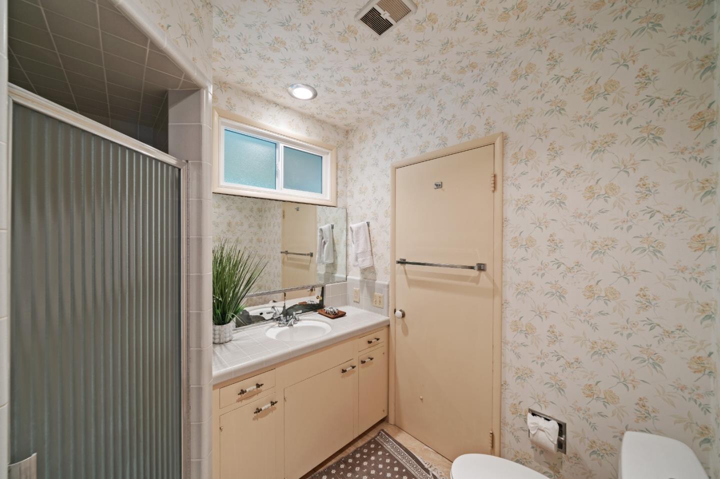 Detail Gallery Image 15 of 19 For 2959 Lake Rd, Pebble Beach,  CA 93953 - 2 Beds | 2 Baths