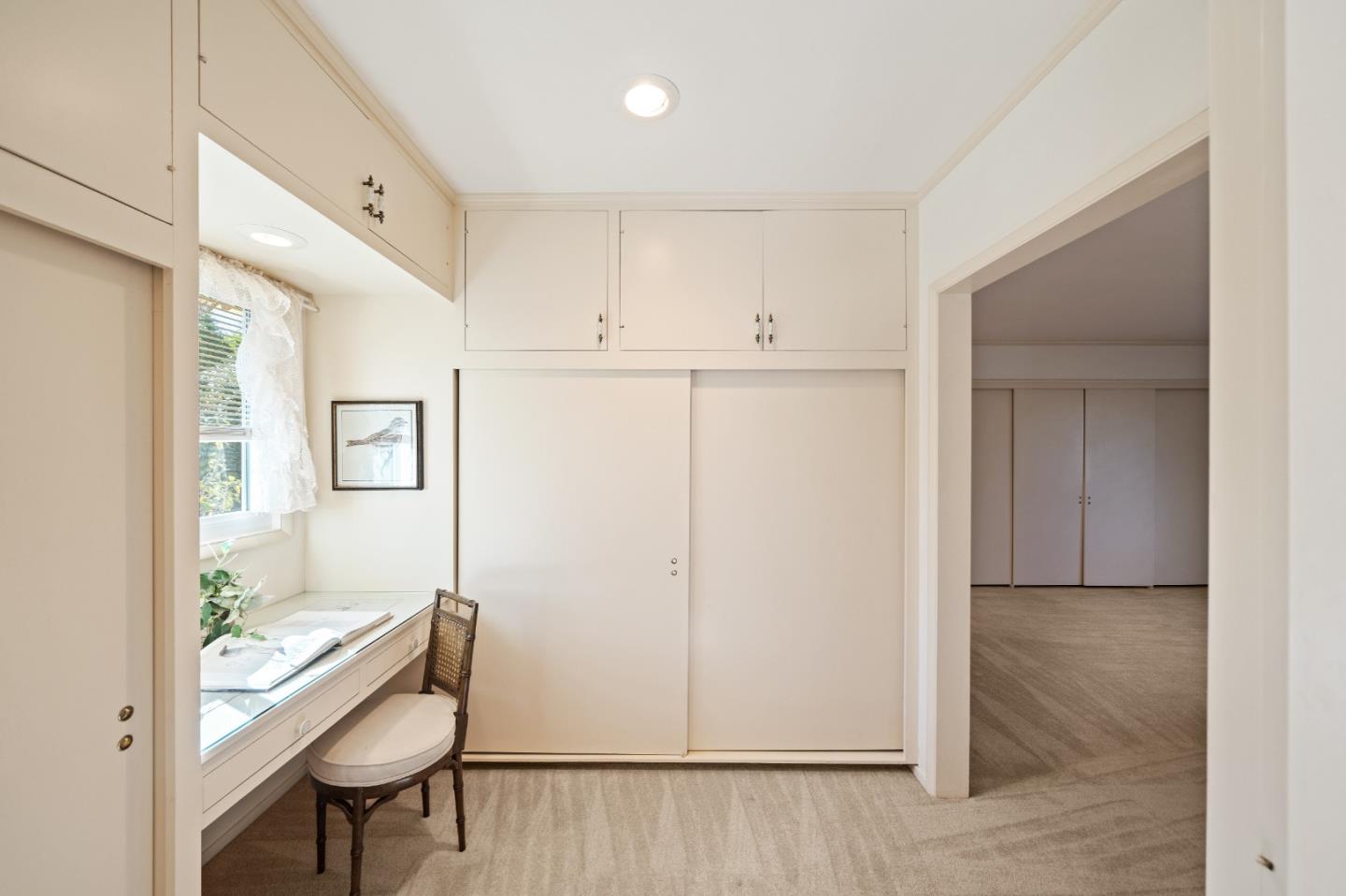 Detail Gallery Image 9 of 19 For 2959 Lake Rd, Pebble Beach,  CA 93953 - 2 Beds | 2 Baths