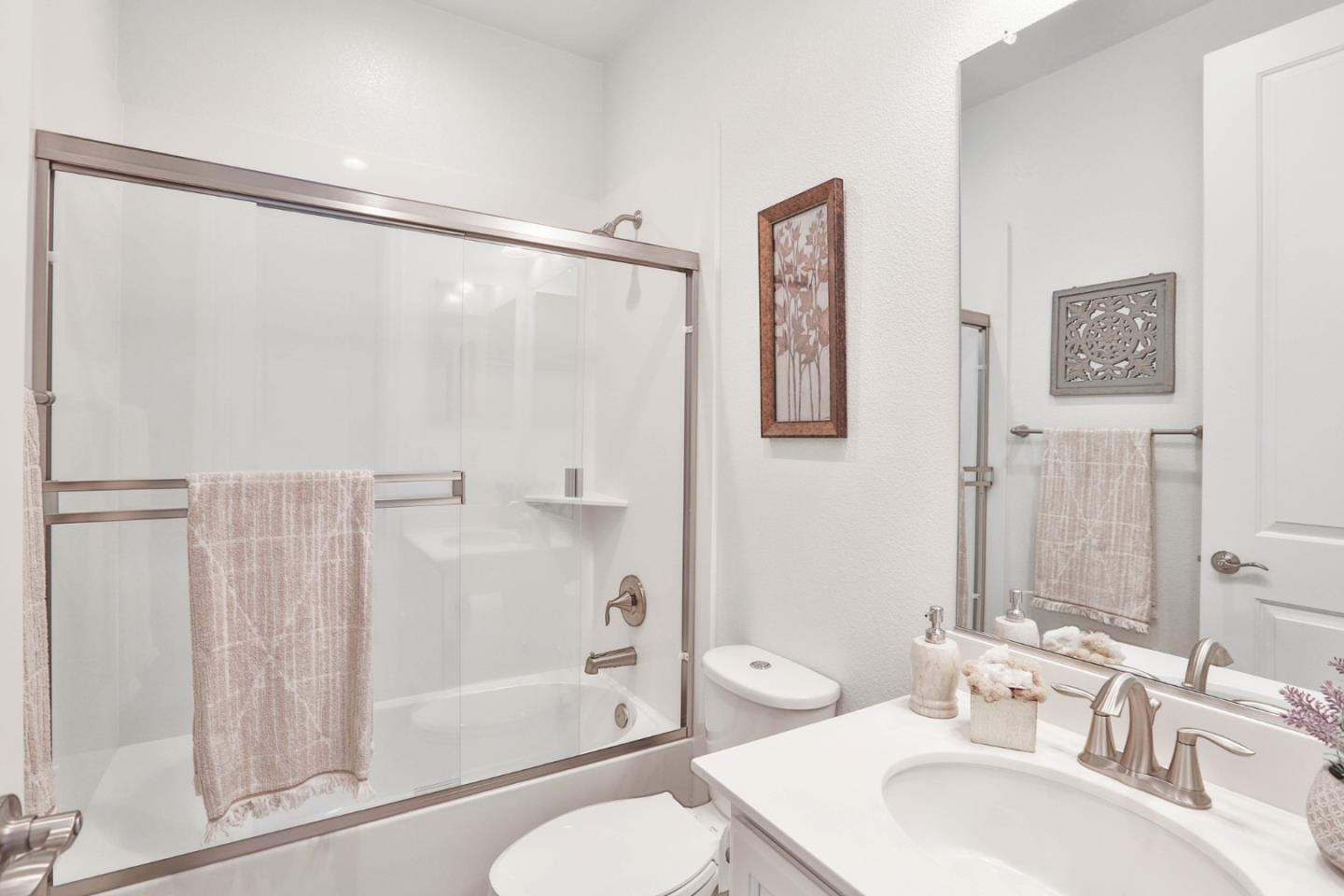 Detail Gallery Image 10 of 19 For 1301 Morning Star Dr, Morgan Hill,  CA 95037 - 4 Beds | 3 Baths