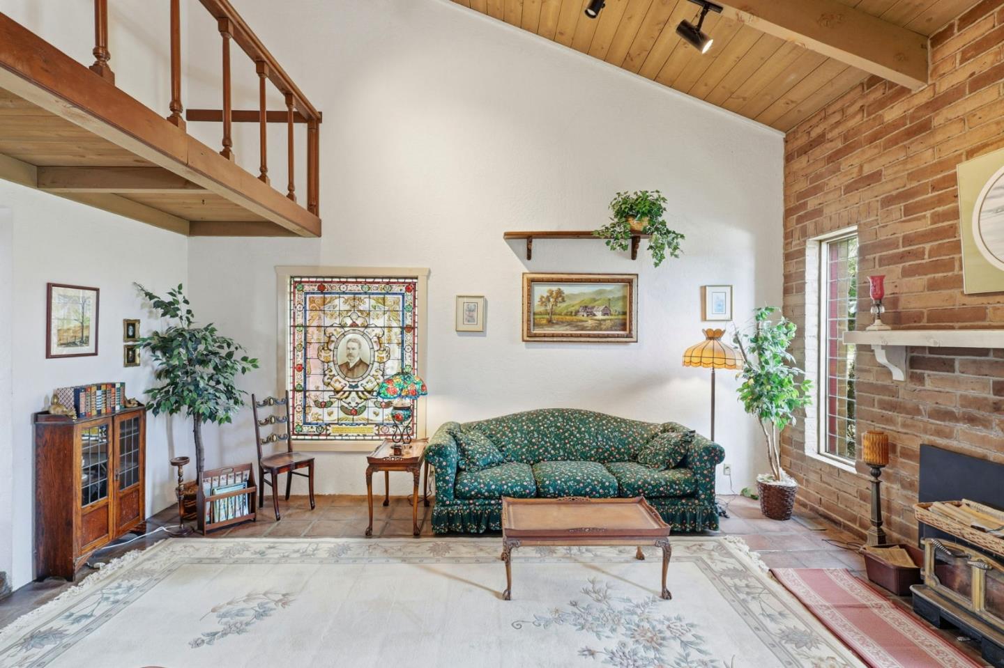 Detail Gallery Image 12 of 61 For 590 Pineridge Rd, Santa Cruz,  CA 95060 - 3 Beds | 2 Baths