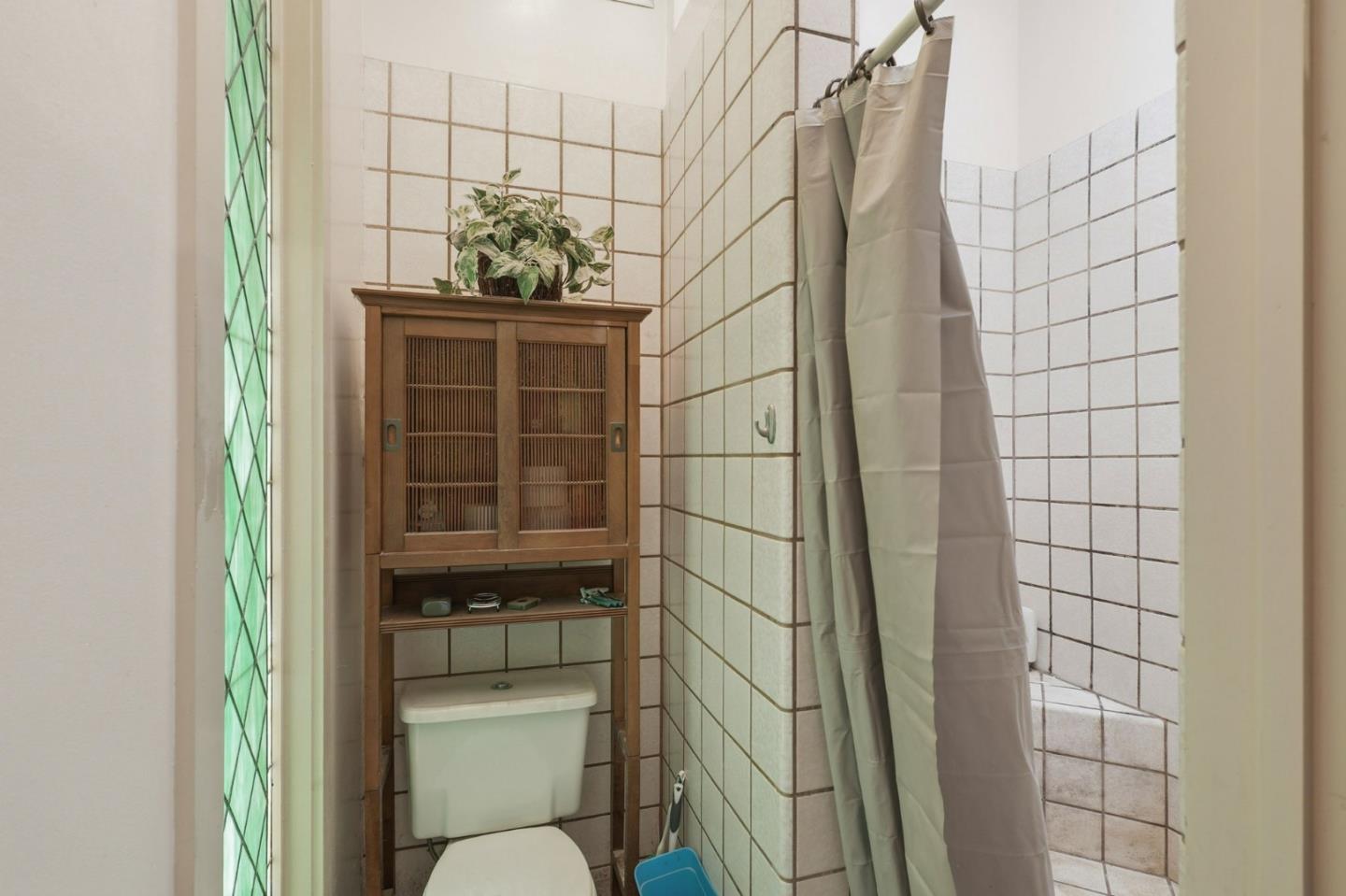 Detail Gallery Image 34 of 61 For 590 Pineridge Rd, Santa Cruz,  CA 95060 - 3 Beds | 2 Baths