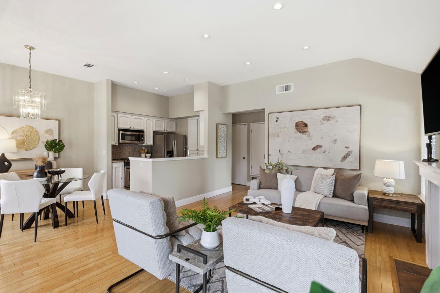 Detail Gallery Image 10 of 35 For 1644 Vista Del Sol, San Mateo,  CA 94404 - 1 Beds | 1 Baths