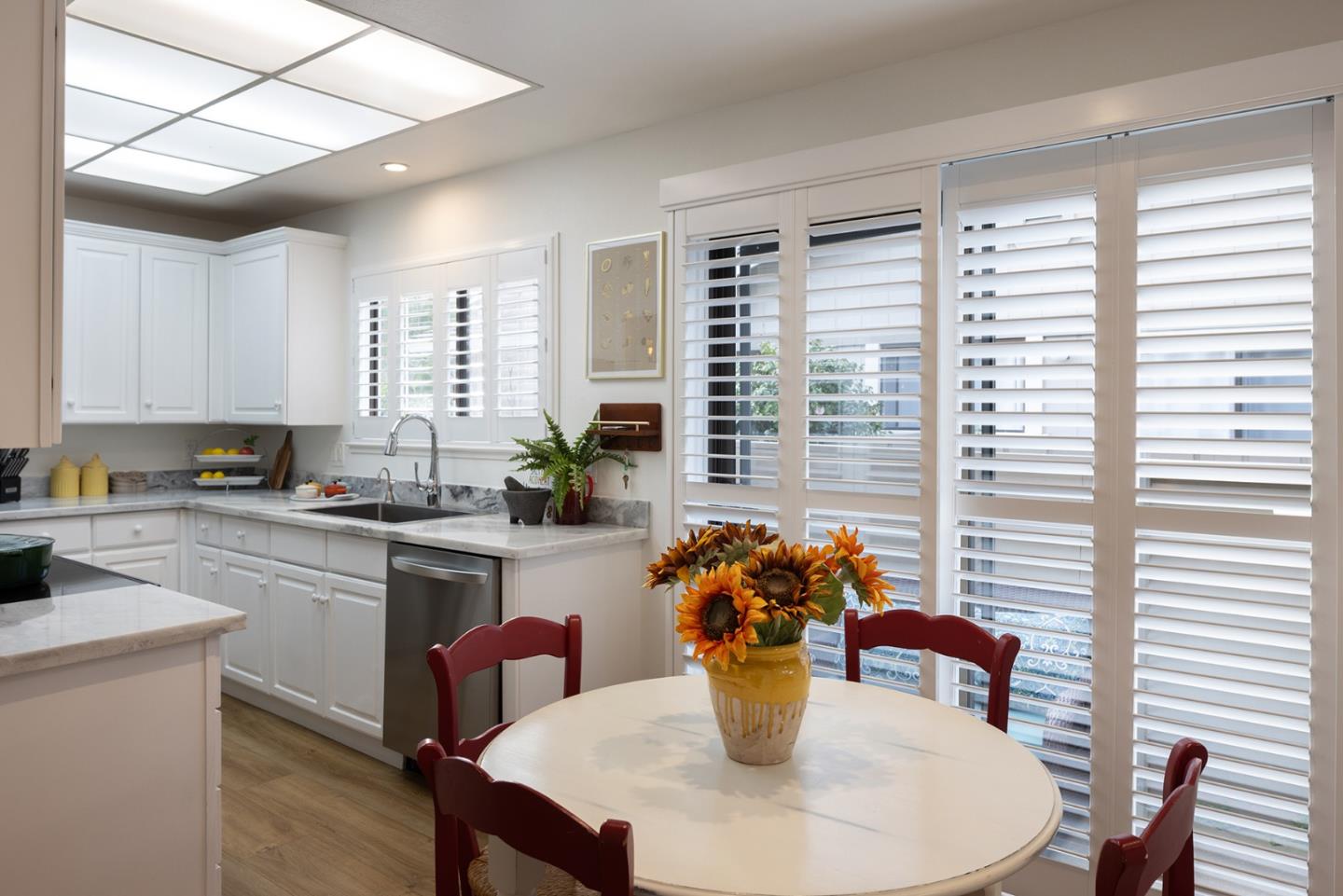 Detail Gallery Image 8 of 19 For 3850 Rio Rd #63,  Carmel,  CA 93923 - 2 Beds | 2 Baths