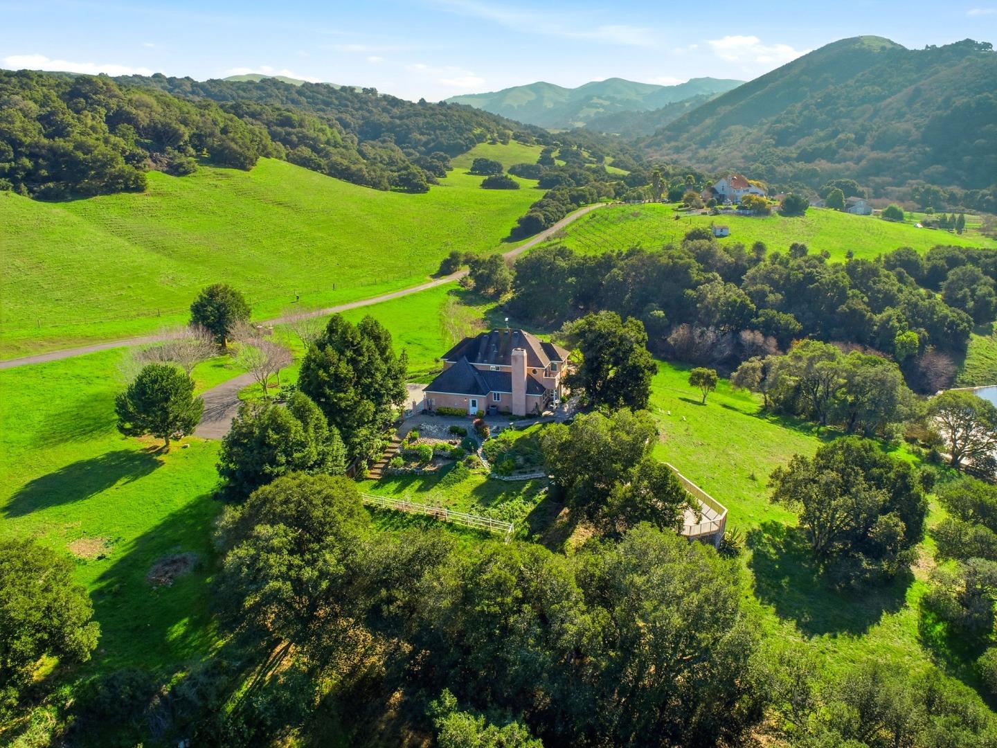 Detail Gallery Image 28 of 37 For 20160 Rock Springs Ln, Aromas,  CA 95004 - 4 Beds | 2/1 Baths