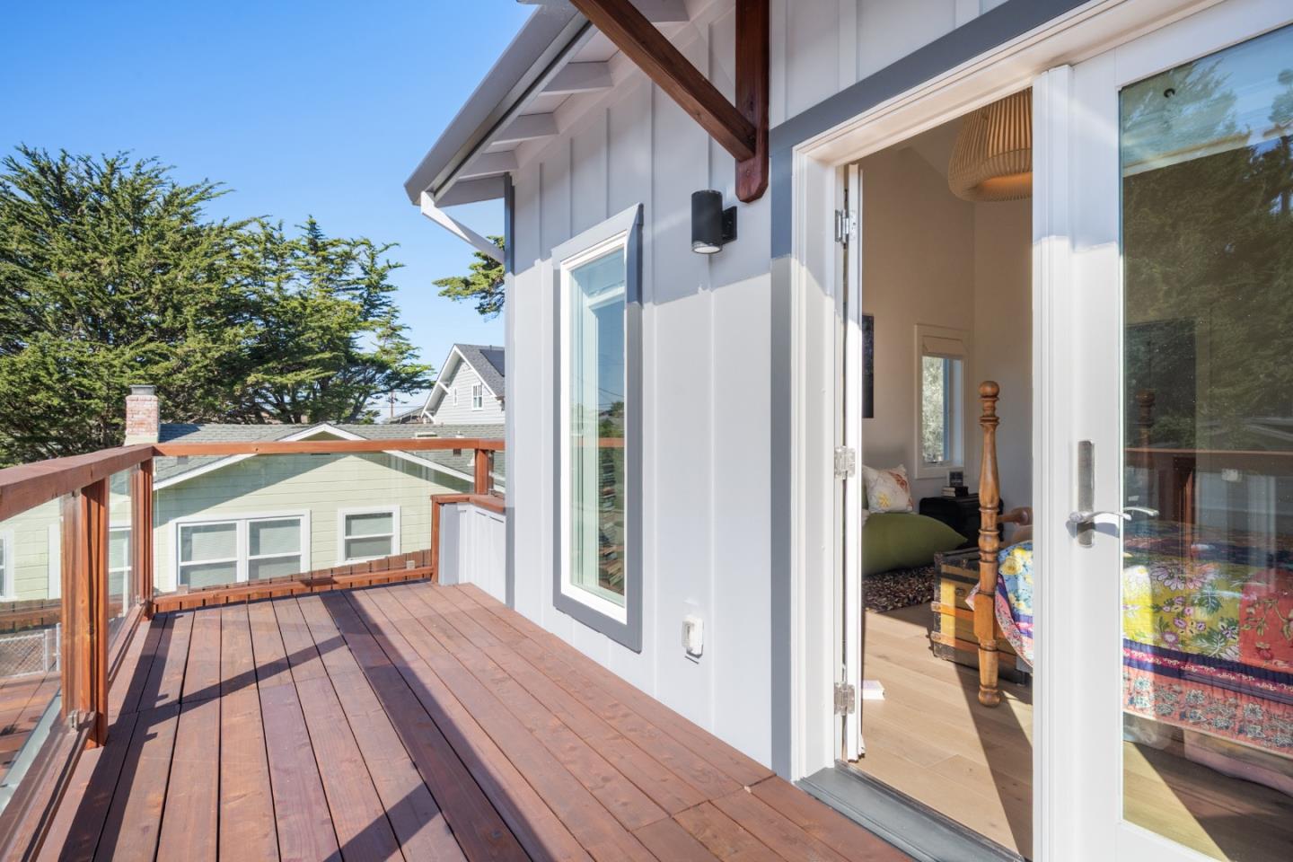 Detail Gallery Image 37 of 56 For 239 Beach St, Moss Beach,  CA 94038 - 3 Beds | 3 Baths