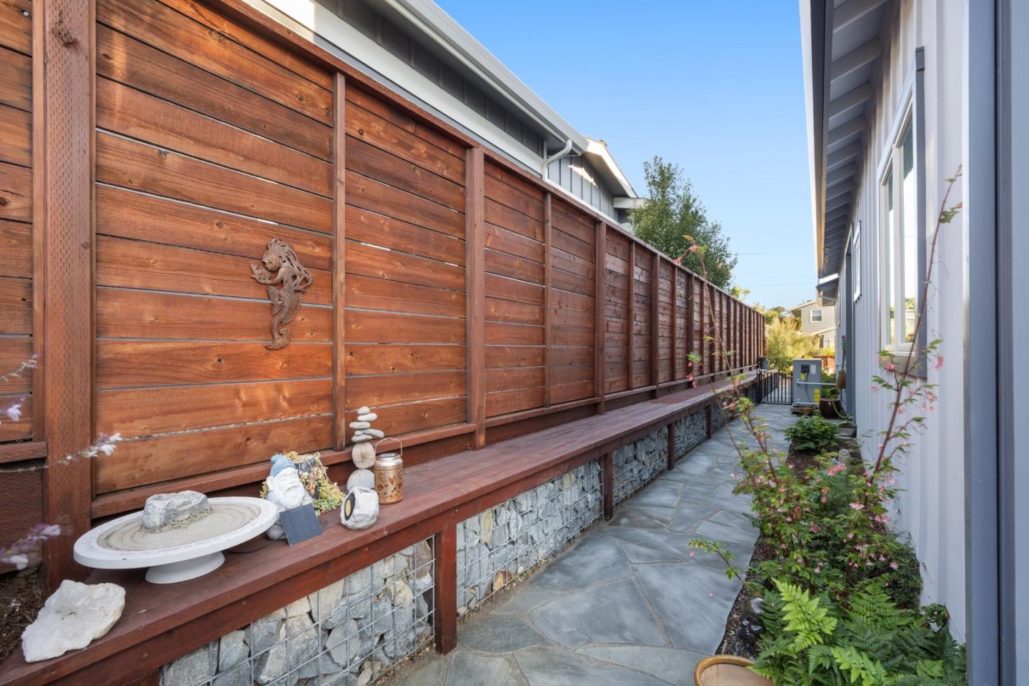 Detail Gallery Image 40 of 56 For 239 Beach St, Moss Beach,  CA 94038 - 3 Beds | 3 Baths