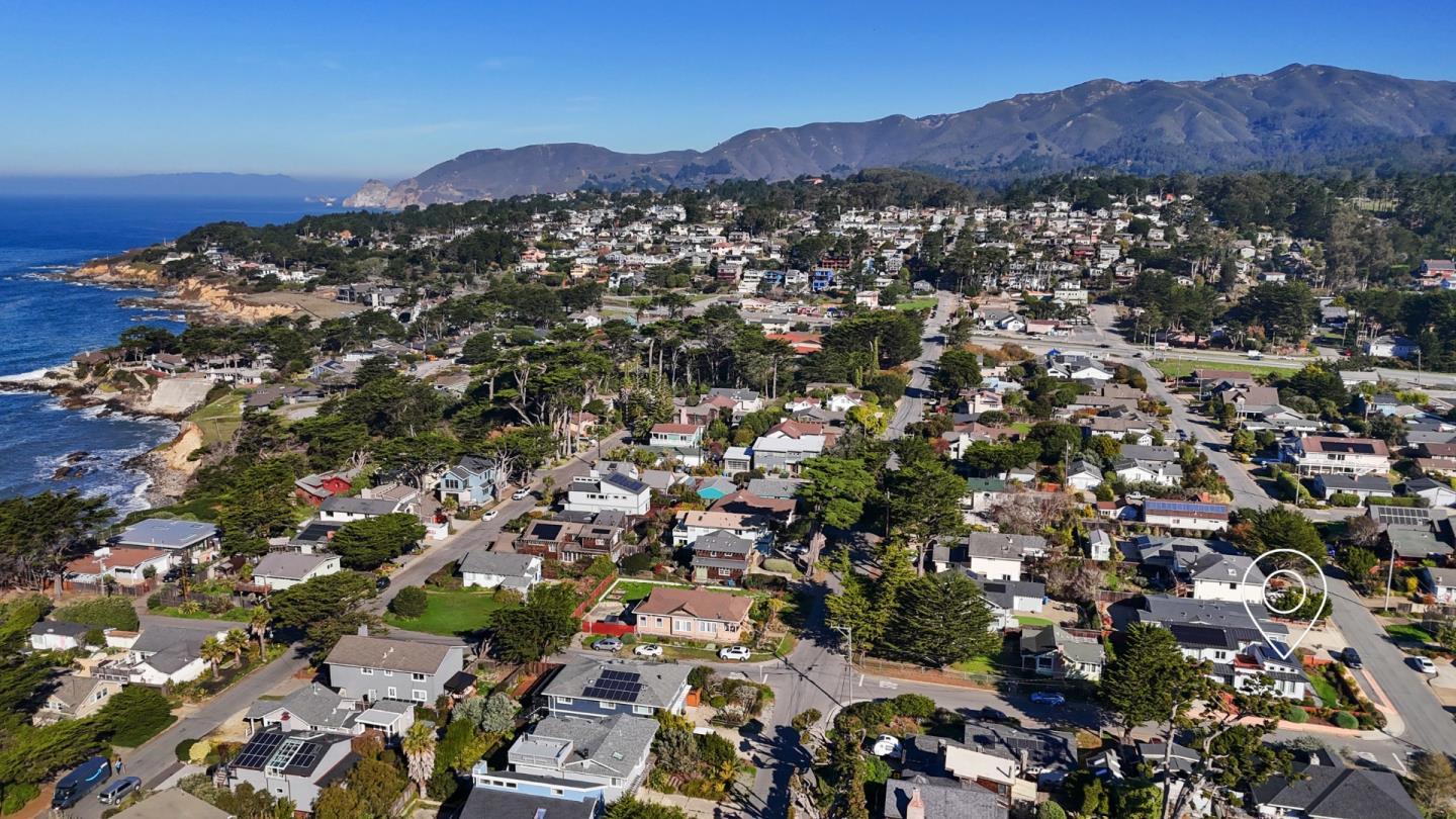 Detail Gallery Image 49 of 56 For 239 Beach St, Moss Beach,  CA 94038 - 3 Beds | 3 Baths
