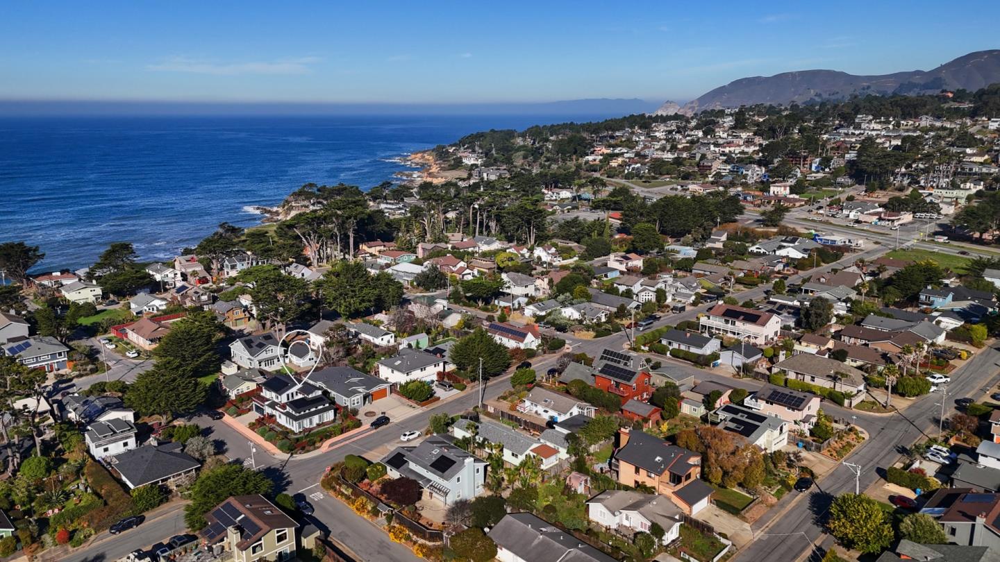 Detail Gallery Image 50 of 56 For 239 Beach St, Moss Beach,  CA 94038 - 3 Beds | 3 Baths