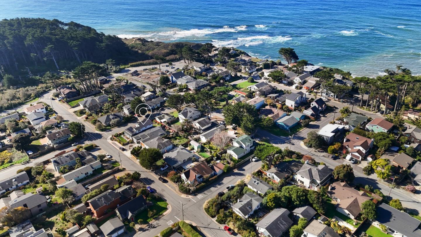 Detail Gallery Image 51 of 56 For 239 Beach St, Moss Beach,  CA 94038 - 3 Beds | 3 Baths