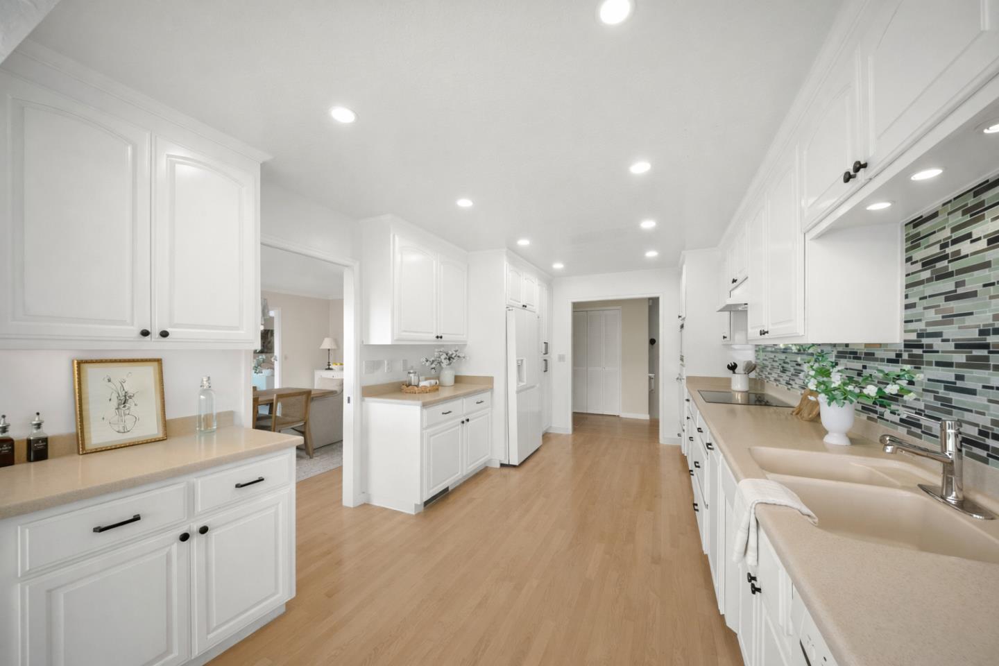 Detail Gallery Image 23 of 77 For 209 Calcita Dr, Santa Cruz,  CA 95060 - 4 Beds | 3/1 Baths