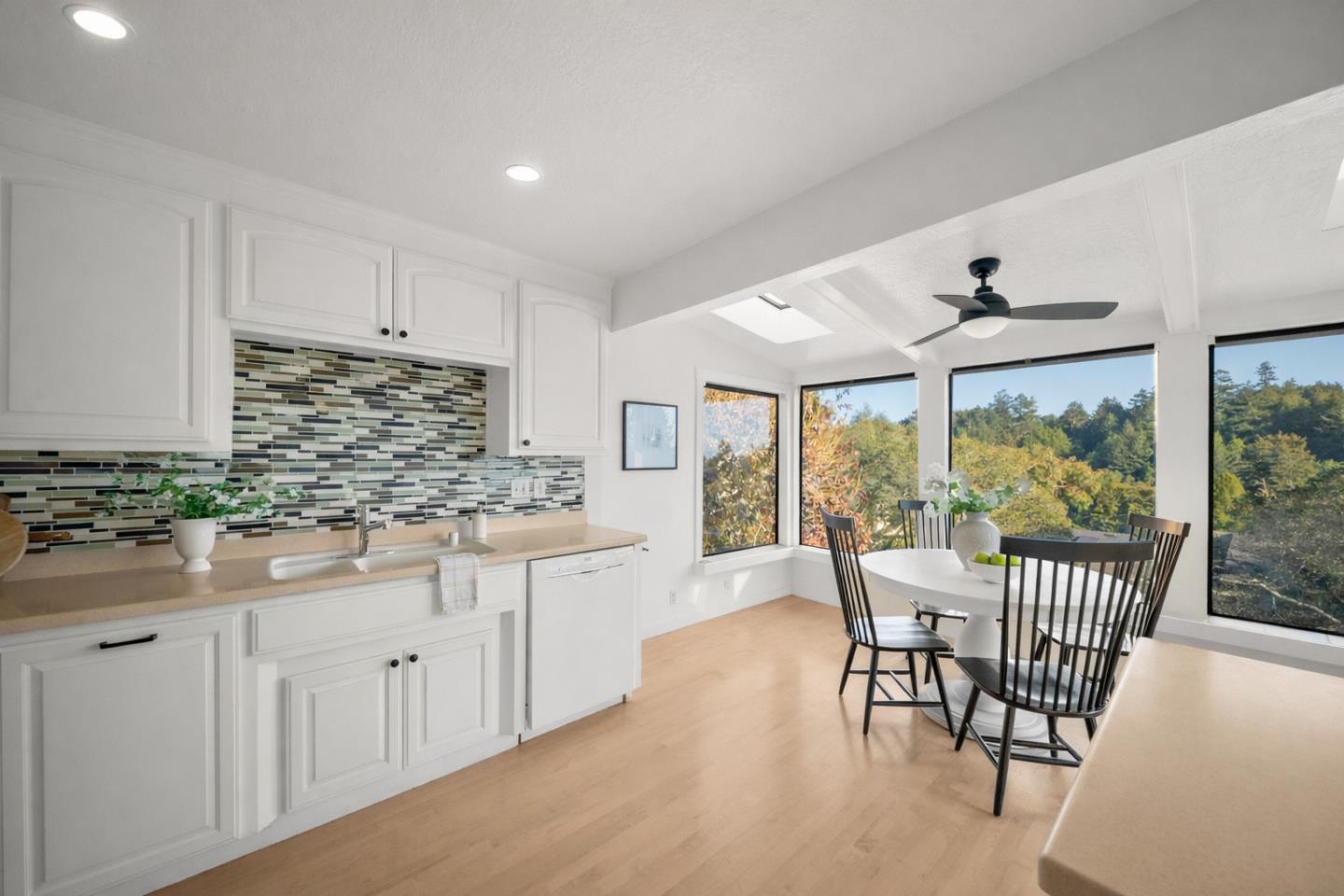 Detail Gallery Image 26 of 77 For 209 Calcita Dr, Santa Cruz,  CA 95060 - 4 Beds | 3/1 Baths