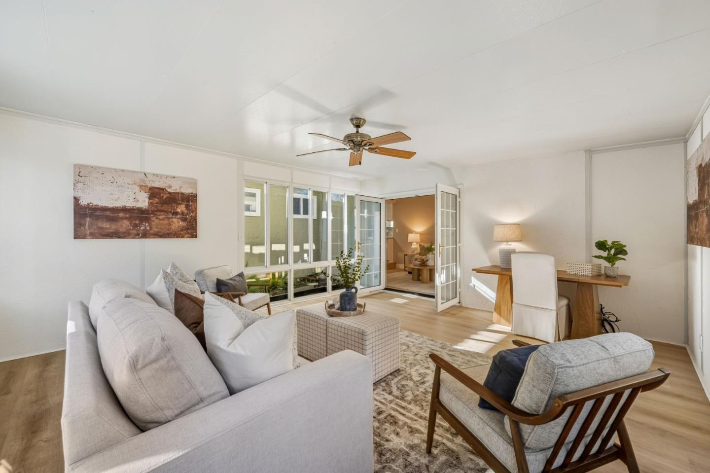 Detail Gallery Image 18 of 40 For 988 Daffodil Way, San Jose,  CA 95117 - 5 Beds | 2 Baths