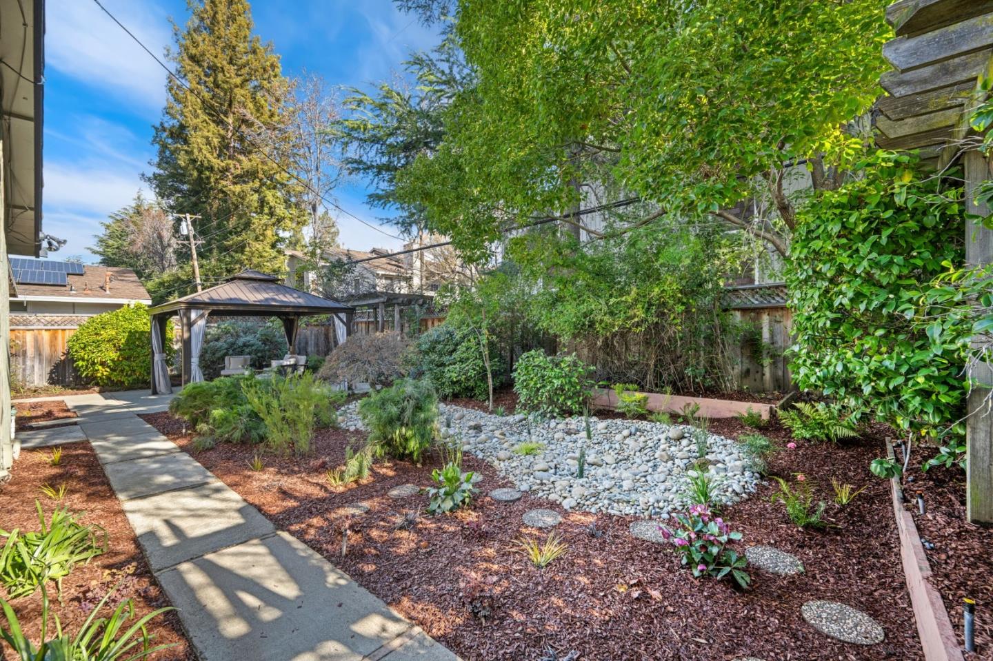 Detail Gallery Image 32 of 40 For 988 Daffodil Way, San Jose,  CA 95117 - 5 Beds | 2 Baths