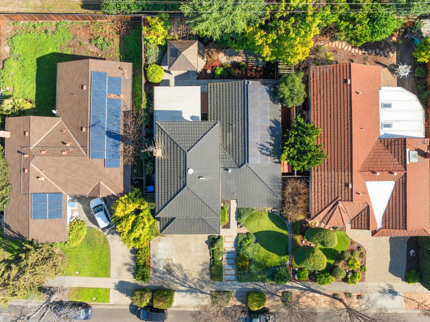 Detail Gallery Image 33 of 40 For 988 Daffodil Way, San Jose,  CA 95117 - 5 Beds | 2 Baths