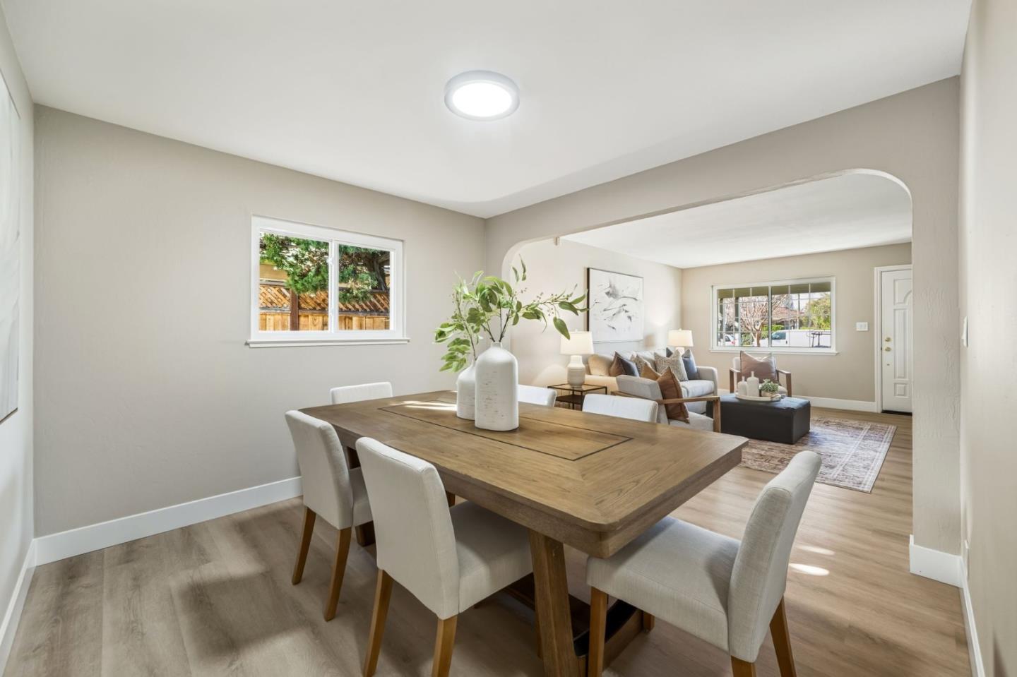 Detail Gallery Image 6 of 40 For 988 Daffodil Way, San Jose,  CA 95117 - 5 Beds | 2 Baths