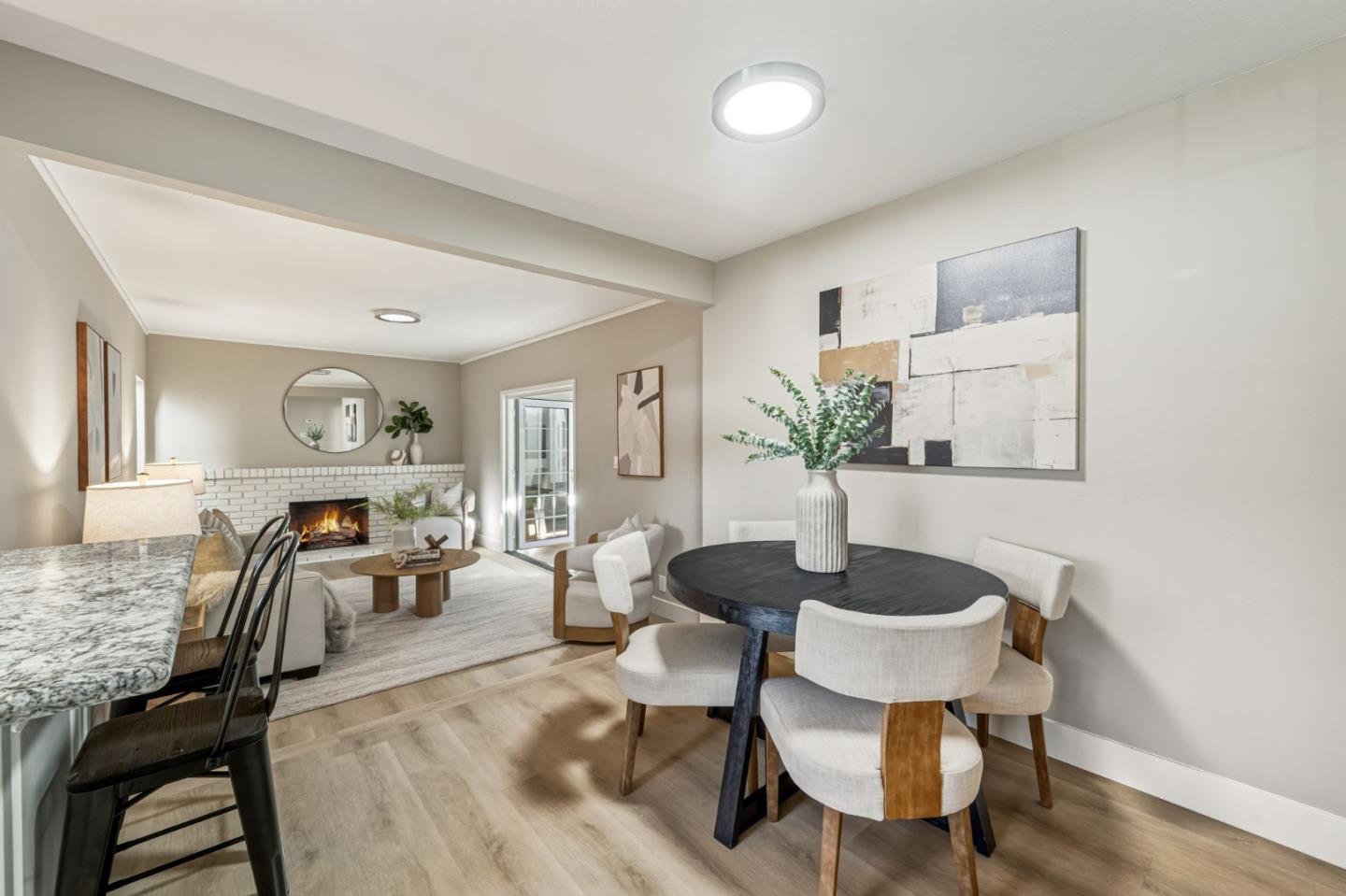 Detail Gallery Image 7 of 40 For 988 Daffodil Way, San Jose,  CA 95117 - 5 Beds | 2 Baths