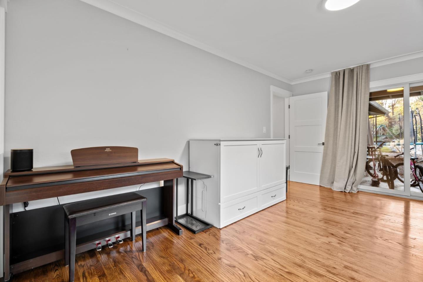 Detail Gallery Image 28 of 43 For 878 Miranda Green St, Palo Alto,  CA 94306 - 4 Beds | 2 Baths