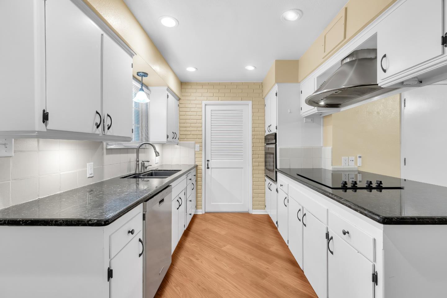 Detail Gallery Image 9 of 35 For 2777 Agnes Way, Merced,  CA 95340 - 3 Beds | 2 Baths