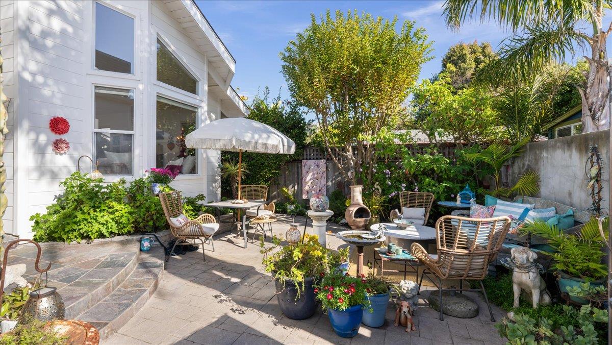 Detail Gallery Image 4 of 22 For 108/811 Clark/Pelton, Santa Cruz,  CA 95060 - 4 Beds | 3 Baths