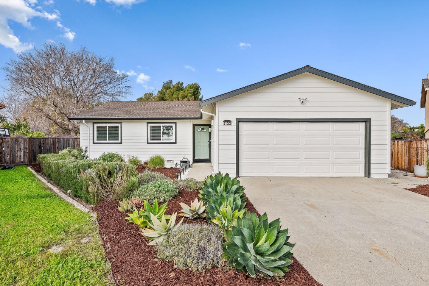 Detail Gallery Image 14 of 40 For 6133 Broadway Ave, Newark,  CA 94560 - 4 Beds | 2 Baths