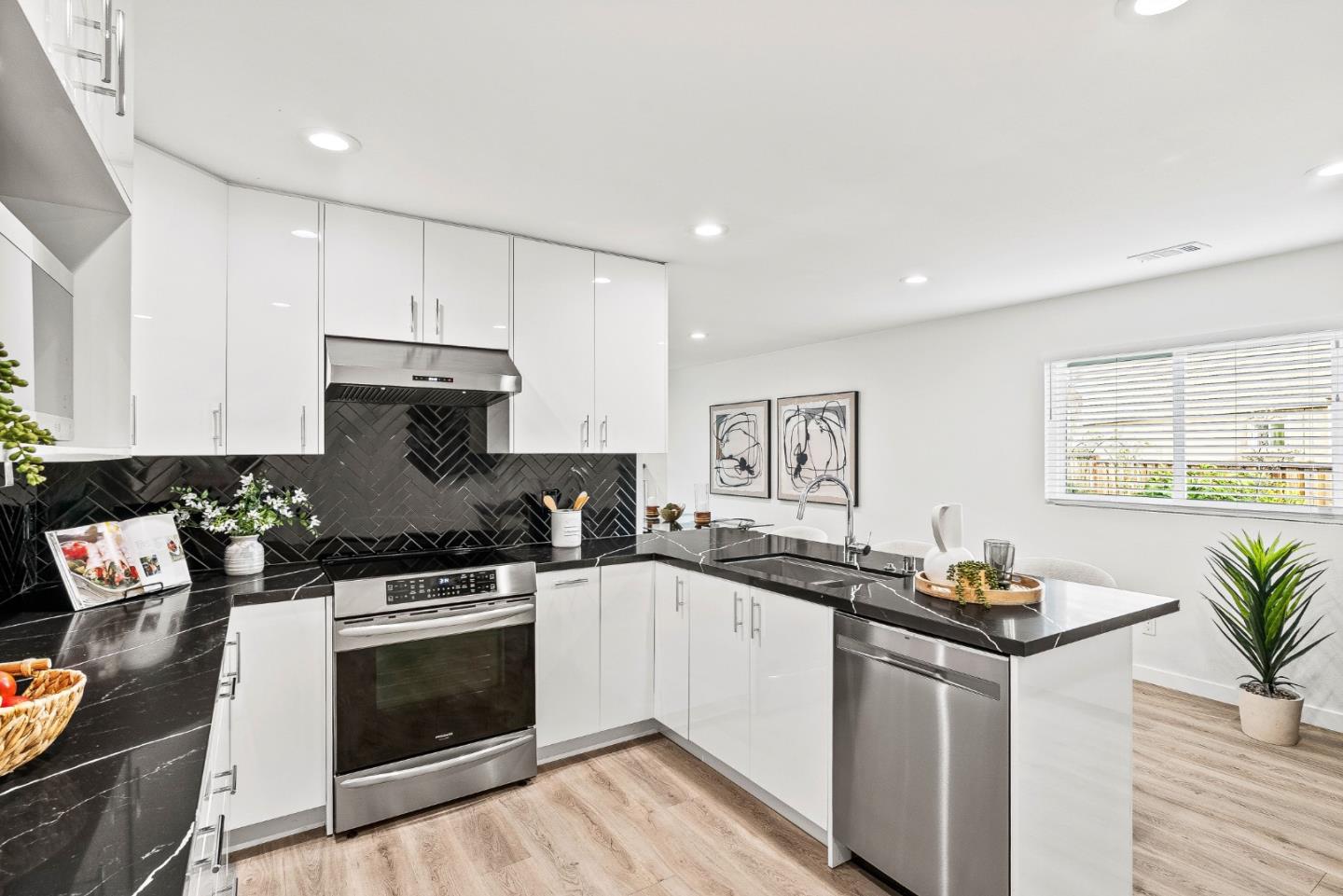 Detail Gallery Image 18 of 40 For 6133 Broadway Ave, Newark,  CA 94560 - 4 Beds | 2 Baths